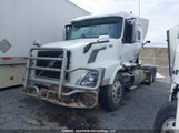 Volvo Vnl 4V4NC9KK5HN993580 снимка
