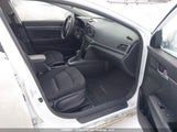 Hyundai Elantra Se 5NPD74LF9HH082023 снимка