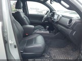Toyota Tacoma Double Cab/Sr/Sr5/Trd Sport/Trd Off Road/Trd Pro 3TYCZ5AN7NT062711 photo