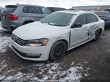 Volkswagen Passat 1VWBV7A33FC025040 снимка
