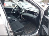 Toyota Rav4 Le 2T3BFREV9JW847452 снимка