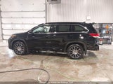 Toyota Highlander Se/Xle 5TDJZRFHXJS538201 снимка