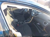 Hyundai Elantra Se/Sport/Limited KMHDH4AH0GU483039 photo