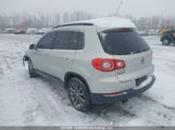 Volkswagen Tiguan WVGBV7AX8AW509567 fotografie