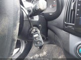 Hyundai Elantra KMHDU45D69U763358 снимка