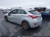 Hyundai Elantra Gt Gl KMHD25LE2DU017831 снимка