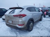 Hyundai Tucson KM8J3CA49HU463592 снимка