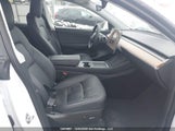 Tesla Model Y Long Range 7SAYGAEE8NF383948 fotografie
