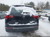 Volkswagen Tiguan S 3VV0B7AX2NM061175 photo