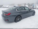 BMW 330Xi WBA5R7C58KAJ84724 снимка