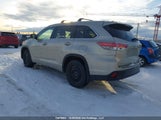Toyota Highlander Xle 5TDJKRFH4FS210610 снимка