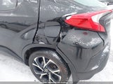 Toyota C-Hr Xle/Xle Premium NMTKHMBXXJR064868 photo