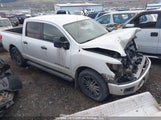 Nissan Titan Sv/Sl/Pro-4X/Plat Res 1N6AA1E50JN522298 fotografie