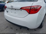 Toyota Corolla 2T1BURHE3JC017433 fotografie