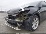 Tesla Model Y Long Range LRWYGDEE3PC107642 fotografie