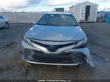 Toyota Camry Hybrid/Le/Xle/Se 4T1B21HK0JU001427 fotografie