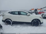 Nissan Qashqai JN1BJ1CR3KW326240 fotografie