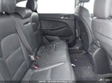 Hyundai Tucson Limited/Sport And Eco/Se KM8J3CA43JU714452 fotografie