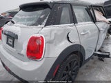 Mini 5 Door Cooper WMWXU1C52H2E18267 fotografie