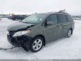 Toyota Sienna Le 5TDKK3DC9CS182808 fotografie