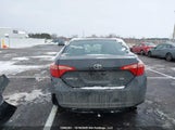 Toyota Corolla 2T1BURHE0JC082143 снимка