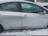 Kia Forte Lx KNAFX4A63E5252770 снимка