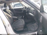 Mini Countryman Cooper WMZYW5C04L3L63687 снимка