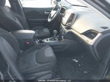 Jeep Cherokee Sport 1C4PJMAS7EW322402 снимка