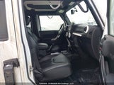 Jeep Wrangler 1C4BJWEG3JL802217 снимка