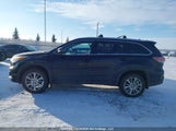 Toyota Highlander Xle 5TDJKRFH5FS172465 снимка