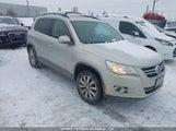 Volkswagen Tiguan S/Se/Sel WVGBV7AX9BW538979 photo