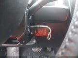 Volkswagen New Beetle 2.5L Highline/2.5L Silver-Red Edition 3VWSF21Y59M410369 снимка