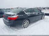 Honda Accord Touring 1HGCR2F95EA807198 снимка