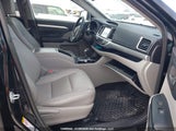 Toyota Highlander Xle 5TDJKRFH2FS222058 снимка
