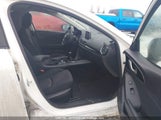 Mazda Mazda3 3MZBM1L73FM182730 снимка