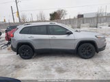 Jeep Cherokee Sport 1C4PJMAB2EW152207 снимка