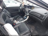 Honda Accord Touring 1HGCR2F95FA809616 снимка