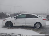 Toyota Corolla Le/Xle 5YFBPMBE8NP309975 снимка