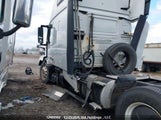 Volvo Vvn 4V4NC9EH1JN998927 снимка
