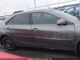 Toyota Camry Le/Xle/Se/Xse 4T1BF1FKXHU402226 fotografie