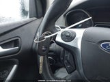 Ford Focus Se 1FADP3F23DL228561 снимка