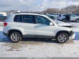 Volkswagen Tiguan Comfortline/Highline/Special Edition/Trendline WVGJV7AX0FW519335 fotografie