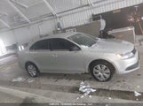 Volkswagen Jetta 2.0L Trendline/2.0L Trendline+ 3VW2K7AJ0BM070212 снимка