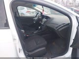 Ford Focus Se 1FADP3F23JL225526 fotografie