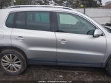 Volkswagen Tiguan S/Se/Sel WVGAV7AXXBW525587 снимка