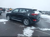Hyundai Tucson Base 2.0L KM8J23A48JU691396 снимка