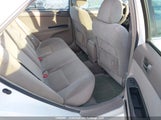 Toyota Camry Le 4T1BE32K75U584080 снимка