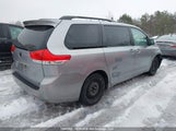 Toyota Sienna Le 5TDKK3DC5BS024142 fotografie