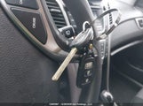 Hyundai Elantra Gt Gl KMHD25LH7GU295462 photo
