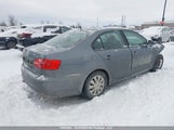 Volkswagen Jetta 2.0L Trendline/2.0L Trendline+ 3VW1K7AJ2EM328990 снимка
